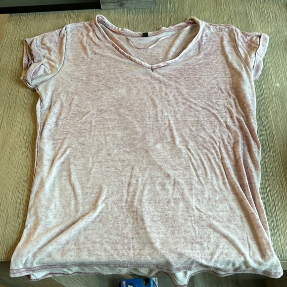 Lavender purple tee - Picture 1 of 3